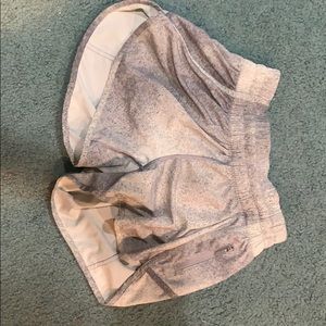 COPY - Lulu lemon shorts- Comes with bag